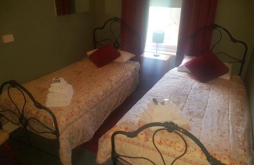 Richmond Hotel | The Richmond Arms Hotel