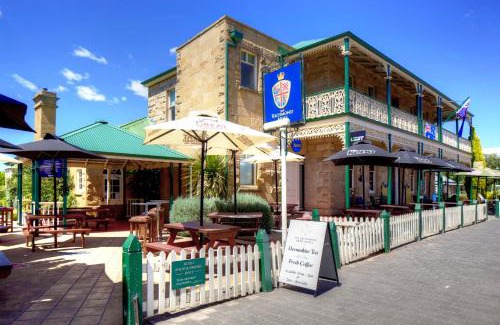 Richmond Hotel | The Richmond Arms Hotel