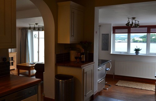 Menai Bridge Casa | Familiar-Casa-Baño Privado-Vista al Mar