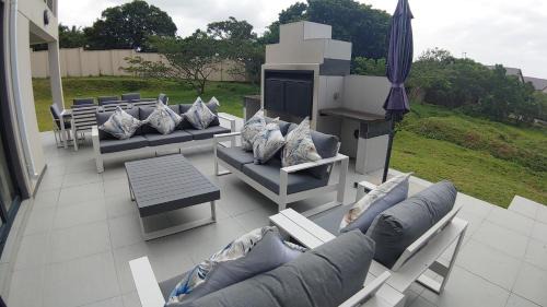 Zinkwazi Beach Casa | THE Ridge House