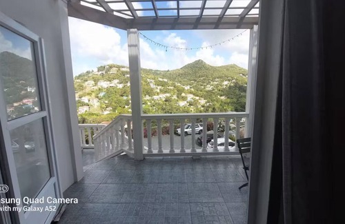 Corinthe Apartamento | The Ridge (Modern and Luxurious)