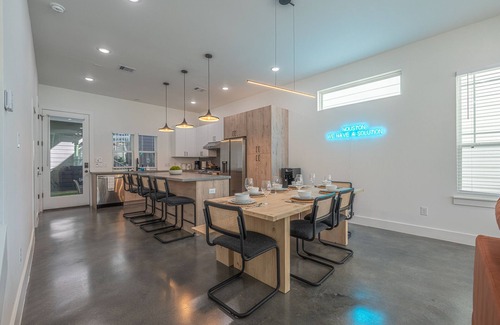 South Central Houston Casa | The Right House @ East Downtown