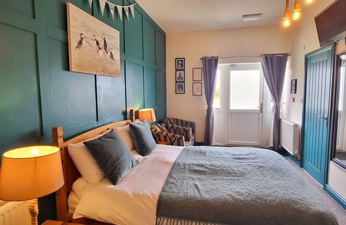 Rhosgoch Cama Y Desayuno | The Ring Pub Bed and Breakfast