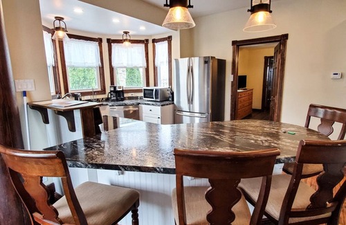 Ohiopyle Casa | The River House | 3BR,2.5BA,Hot Tub, IN the Heart of Ohiopyle!
