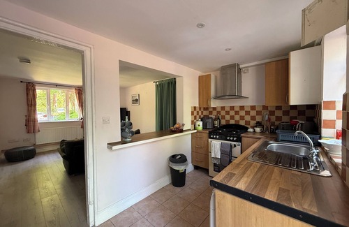 Parteen Chalet De Esquí | The River Lodge. Cottage on river-fronted estate 10 mins from Limerick City