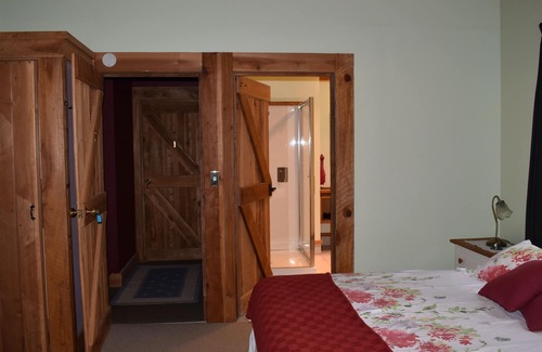 Ohakune Cama Y Desayuno | Habitación 2 con vista al río