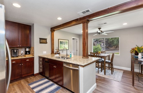 Three Rivers Casa | The River's Edge - Private Home with River Access and Spa