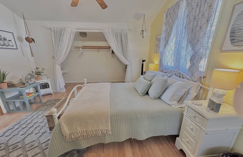 Springville Casa | The River View Barnhouse - Gateway to the Sequoia National Forest