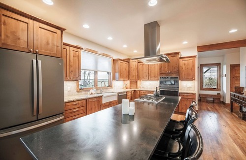 Bozeman Casa | The Riverhouse on the East Gallatin
