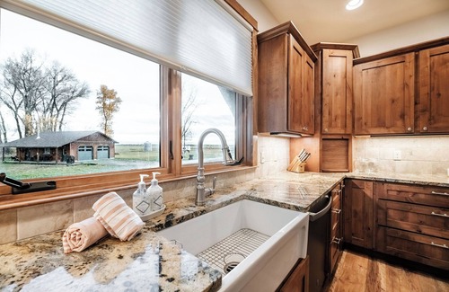 Bozeman Casa | The Riverhouse on the East Gallatin