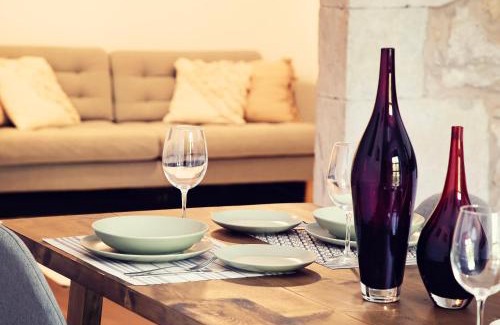 Pedret Apartamento | THE RIVERSIDE LODGE Cozy and spacious apartment