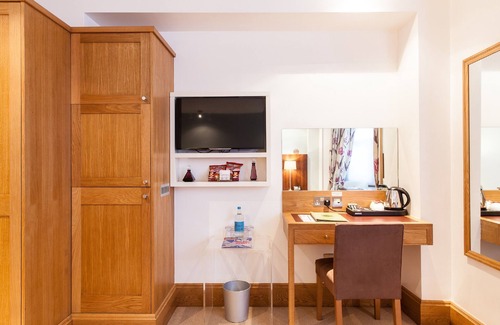 Kensington Hotel | The Rockwell