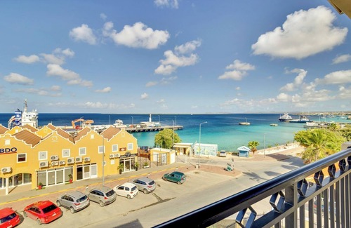 Playa Apartamento | The Roman Penthouse with Stunning Sea View