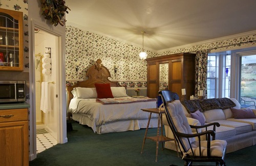 Julian Cabaña | "The Romantic Mountain Getaway" - ¡Incluye desayuno! Nuestra propia granja de huevos frescos!
