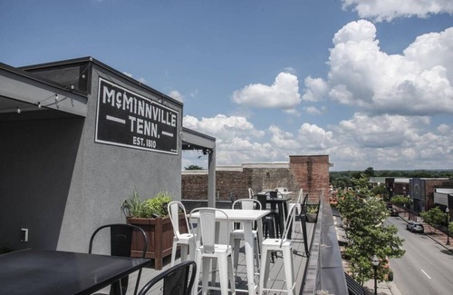 McMinnville Condominio | THE ROOF TOP ON MAIN Downtown Main Street McMinnville TN