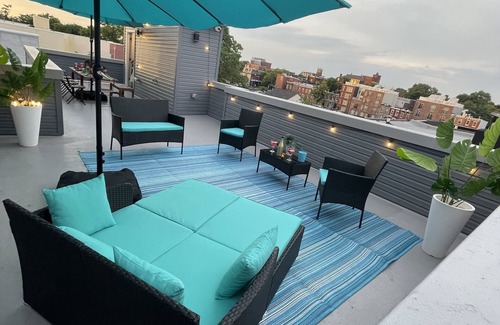University City Apartamento | THE ROOFTOP OASIS