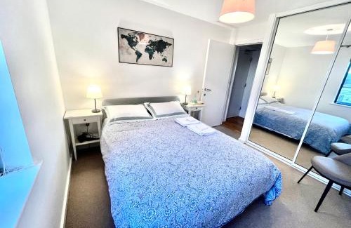 Ashtown Casa | The Room King Size Bed and Private Bathroom