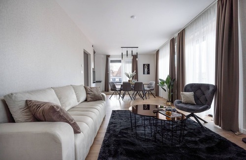 Erzsebetvaros Apartamento | The Rose Garden Apartments - Parking - 701