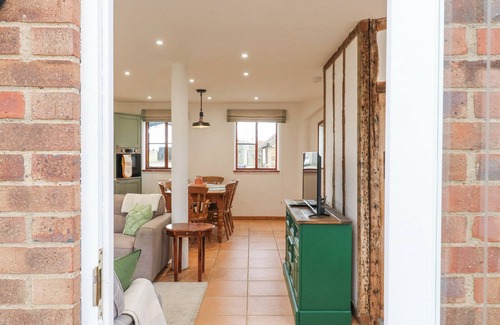 Middleton Cheney Cabaña | THE ROUND HOUSE, family friendly, with a garden in Chacombe