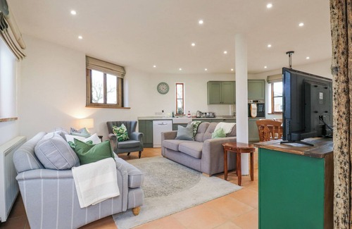 Middleton Cheney Cabaña | THE ROUND HOUSE, family friendly, with a garden in Chacombe