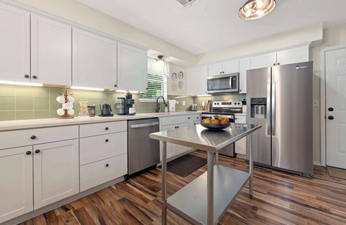Downtown Casa | The Rover - Market District - 1m to DT Bentonville
