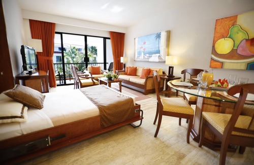 Zona Hotelera Complejo | The Royal Cancun All Suites Resort