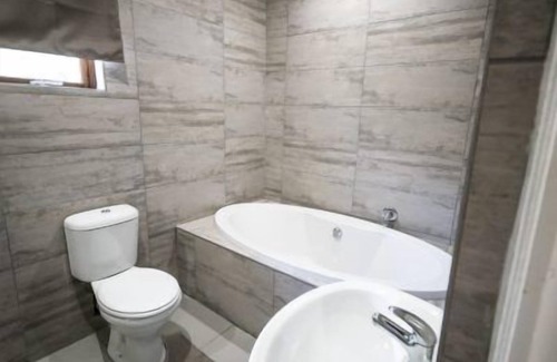 Klerksdorp Casa | The Royal Guest House
