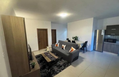 Tal-Ghoqod Casa | The Royal Home - St.Julian’s