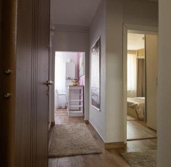Hunedoara Apartamento | The Royal House