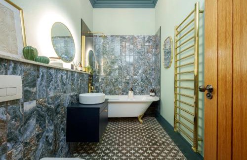 Bristol Old City Apartamento | The Royal Mint - 2 Bedroom Apartment in Central Bristol by Mint Stays
