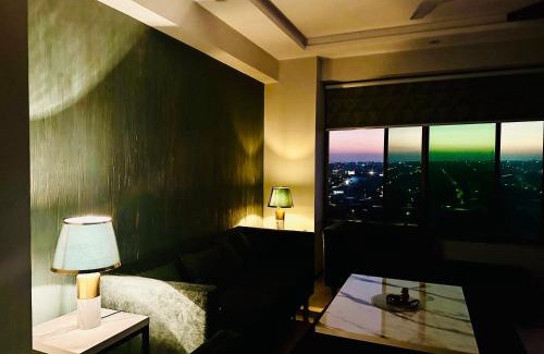 Fatehjang Apartamento | The Royal Reside