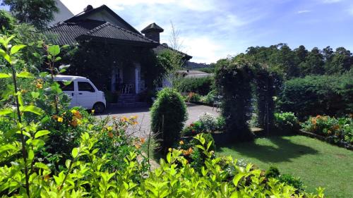 Nuwara Eliya Cama Y Desayuno | The Royal Terrace Holiday Bungalow