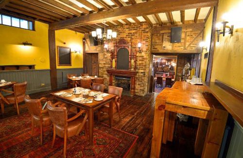 Dartford Casa | The Royal Victoria and Bull Hotel
