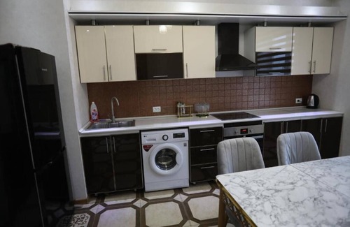 Dushanbe Apartamento | The Rudaki Apartment - Suite with City View 5