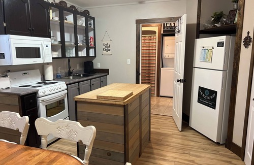 Kings County Apartamento | The Rustic Oasis