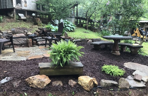 Franklin Cabina | The Rusty Nail, Shabby Chic Tiny Home / House!