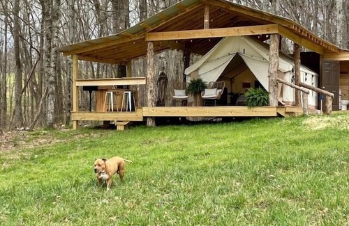 Washburn Casa | The Safari Tent at Bear Creek Lodge