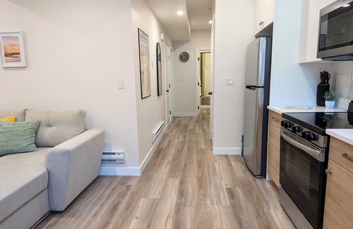 Saskatoon Casa | The Sage: modern comfort in beautiful Buena Vista