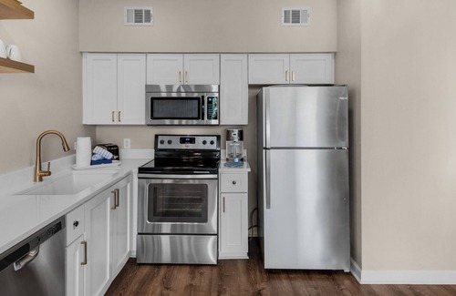 Gulf Place Condominio | The Salty Dog on 30a: Modern Updates, 1 Minute to the Beach!