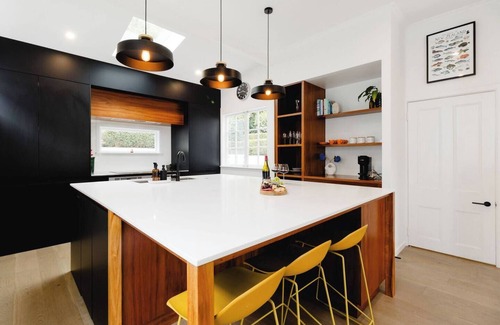 Kilbirnie Casa | The Sanctuary | Character Home, Fireplace, Parking