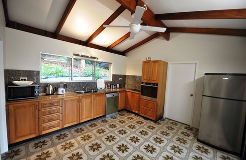 Trinity Beach Casa | The Sanctuary Retreat