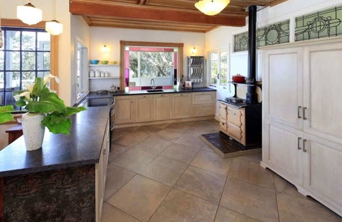 Oneroa Casa | The Sanctuary - Stay Waiheke