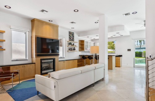 Birch Park Finger Streets Villa | The Sand Castle-4 Story/5 Patio/Heated Pool/ 20 steps to Beach Entrance LuxVilla
