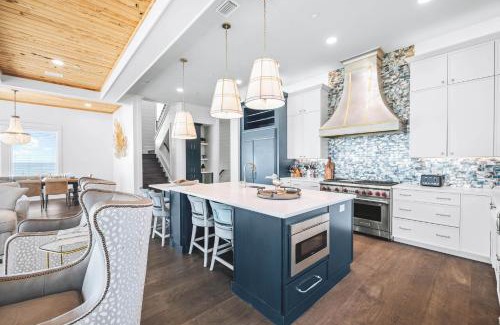 Hollywood Beach Casa | The Sand Castle by 30A Escapes