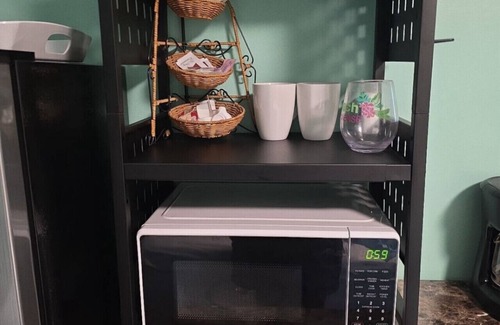 Bradenton Apartamento | Walk 2 Restaurants-King Bed-Near Beaches & IMG.