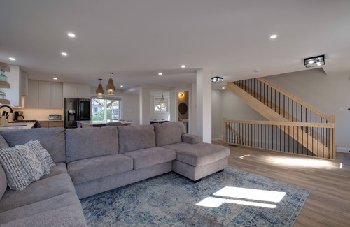 Grand Bend Cabaña | The Sandy Moose - New Build Cottage in Grand Bend!