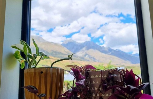 Glenorchy Cabina | The Santuary, spacious Tiny home nestled in the mountains