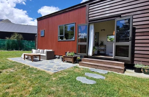 Glenorchy Cabina | The Santuary, spacious Tiny home nestled in the mountains