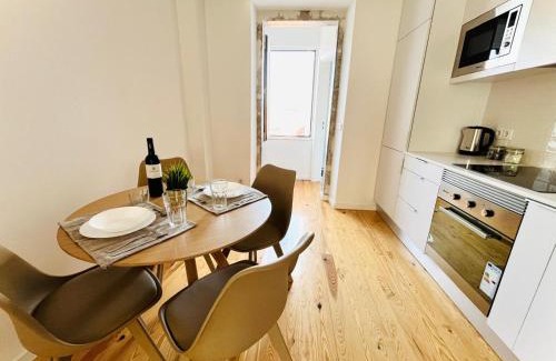 Penha de Franca Apartamento | The Sarmento House - NO 2D - Historical Two-Bedroom Apartment