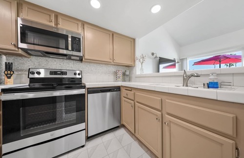 La Quinta Condominio | The Scarlet - Palm Royale Country Club
